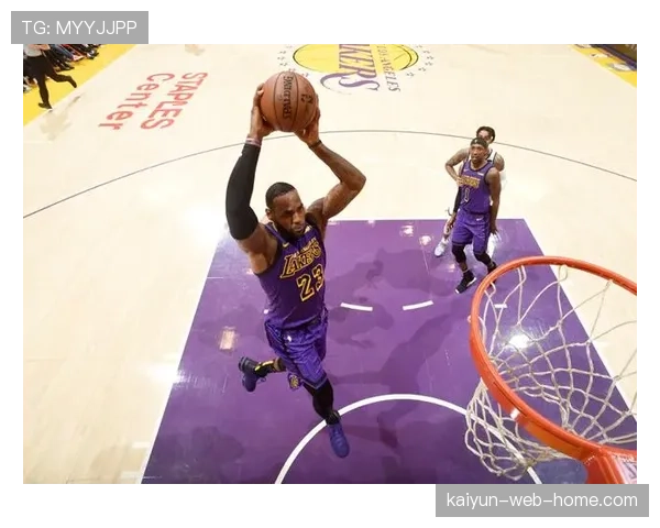 西部第二集团竞争白热化 马刺掘金火箭湖人四队胜场紧咬 西部第二集团竞争白热化 马刺掘金火箭湖人四队胜场紧咬